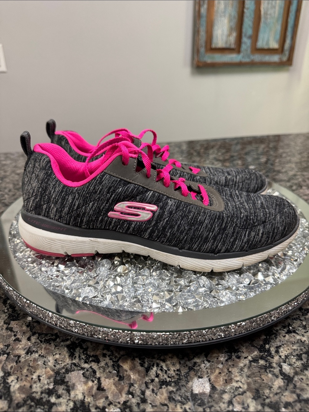 Skechers lite-weight Gray Athletic Sneakers with Bright Pink Accents 9.5